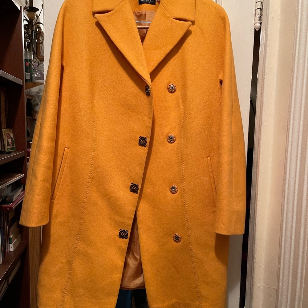 Anora yellow wool classic woman’s coat size 12
